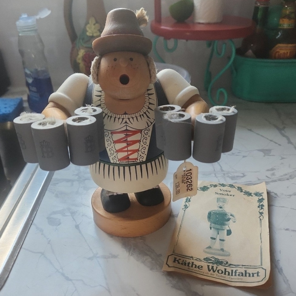 Vintage KWO Wood German Erzgebirge Hofbrau House Barmaid Carrying 8 Beer…